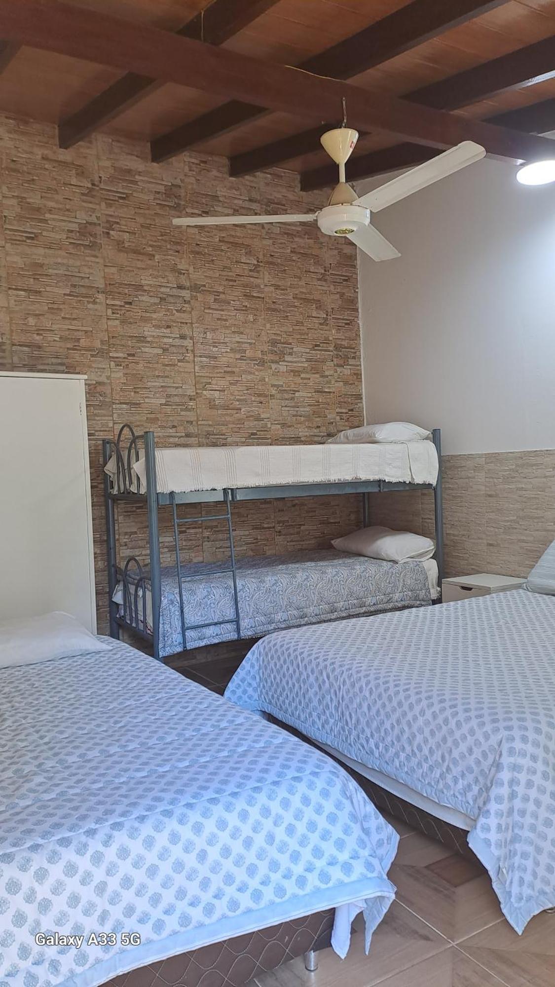 Bed and Breakfast Granados Асунсьйон Екстер'єр фото