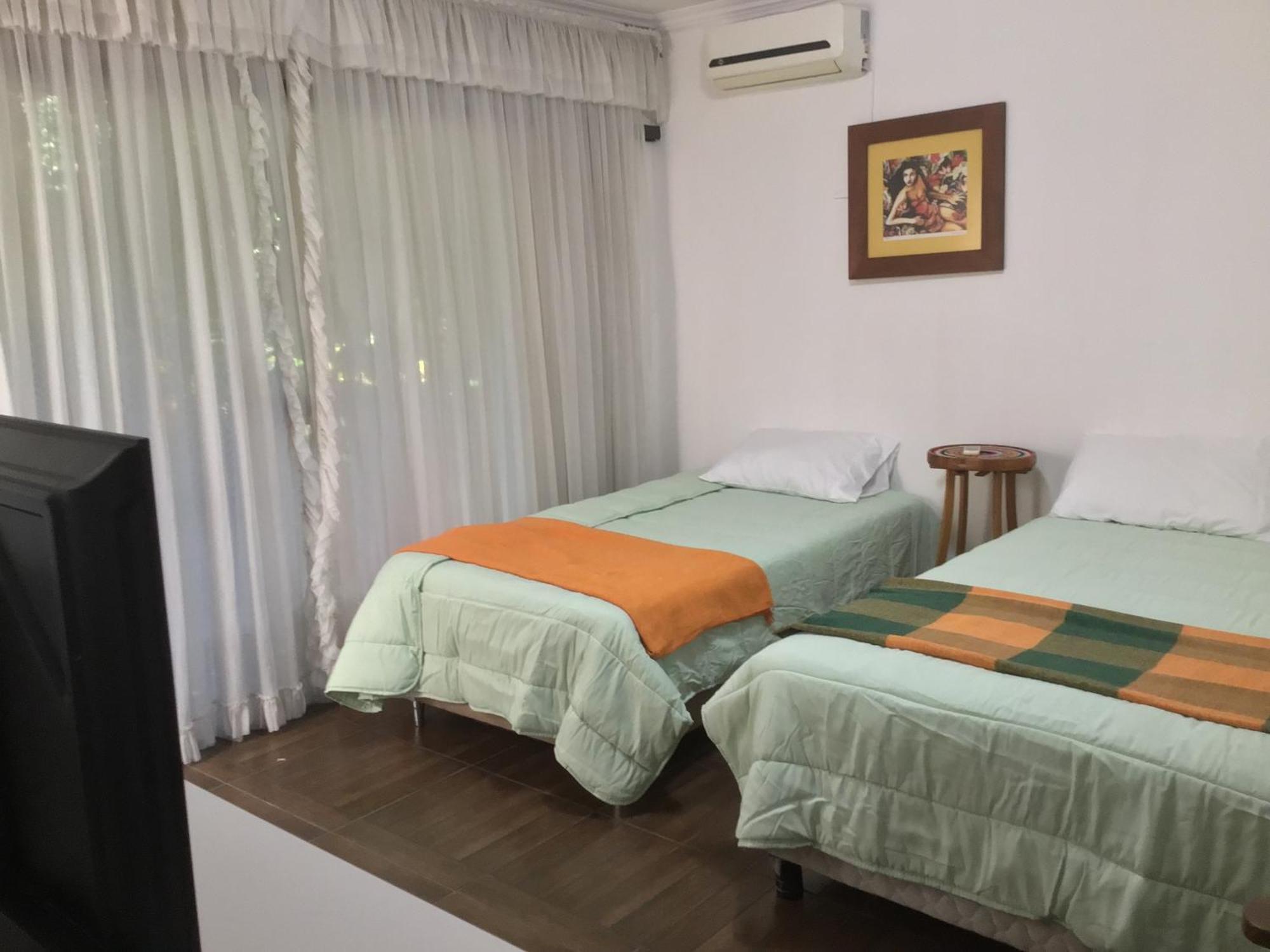 Bed and Breakfast Granados Асунсьйон Екстер'єр фото
