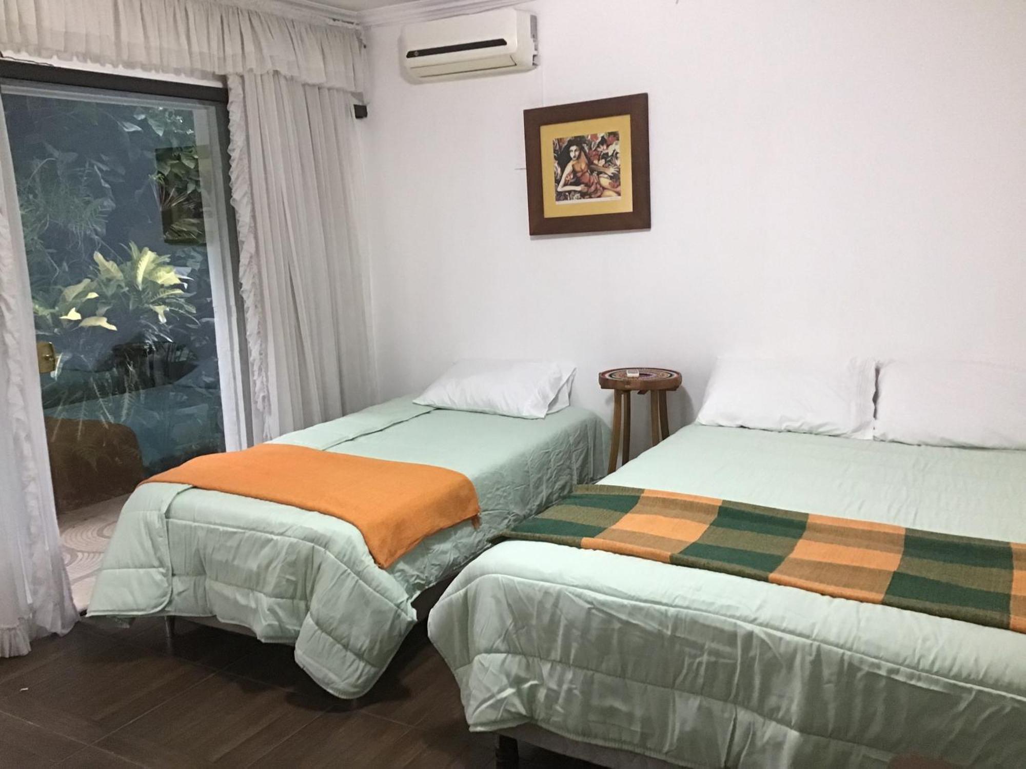 Bed and Breakfast Granados Асунсьйон Екстер'єр фото