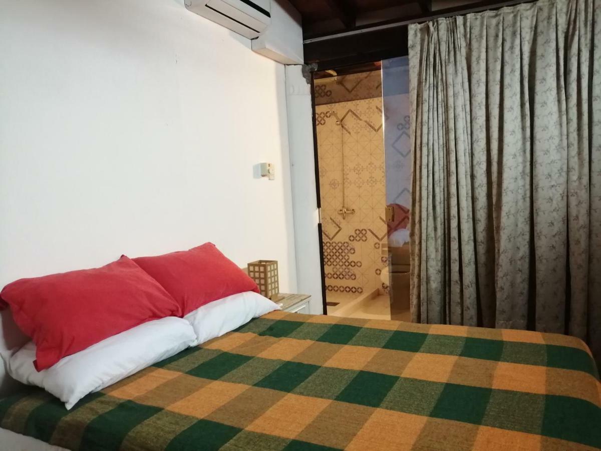 Bed and Breakfast Granados Асунсьйон Екстер'єр фото