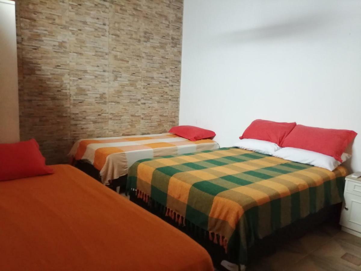 Bed and Breakfast Granados Асунсьйон Екстер'єр фото